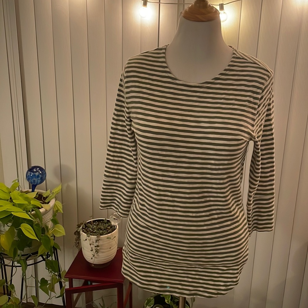 Merona Women’s Size Large White and Green Striped 3/4 Sleeves Top with Zipper